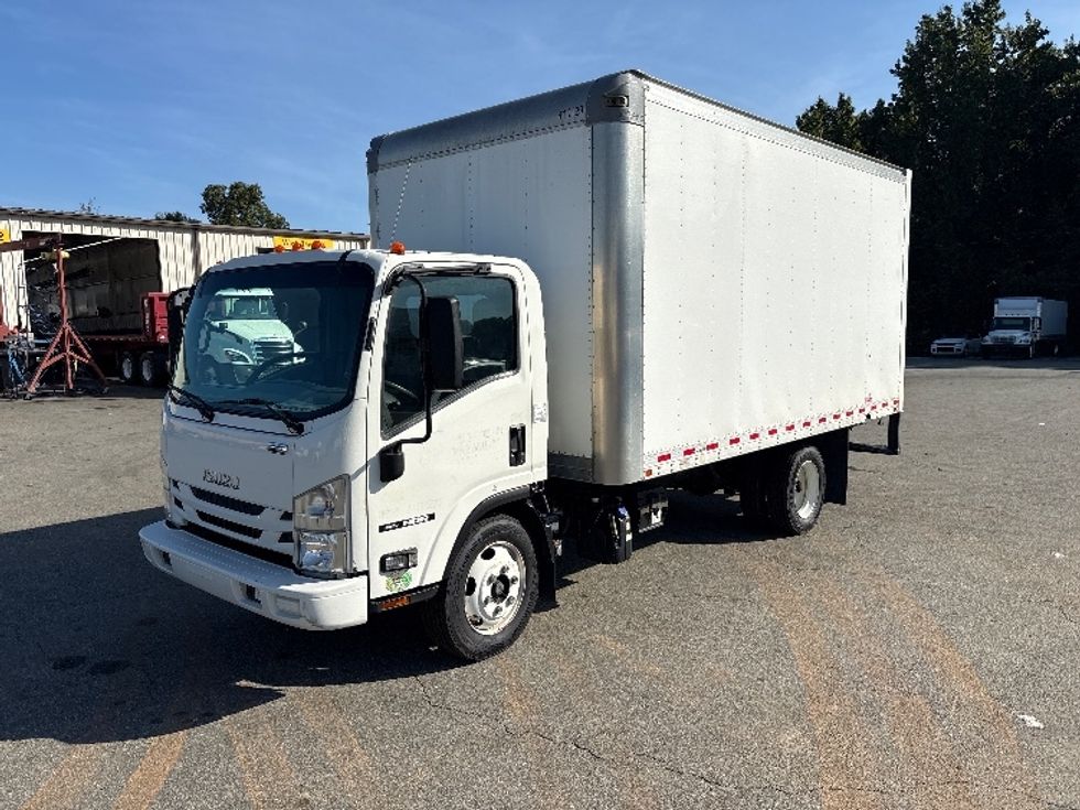 Medium Duty Box Truck-Light and Medium Duty Trucks-Isuzu-2022-NRR-Greensboro-NC-95,379\n\t\tmiles-$ 52,000 - Image 3
