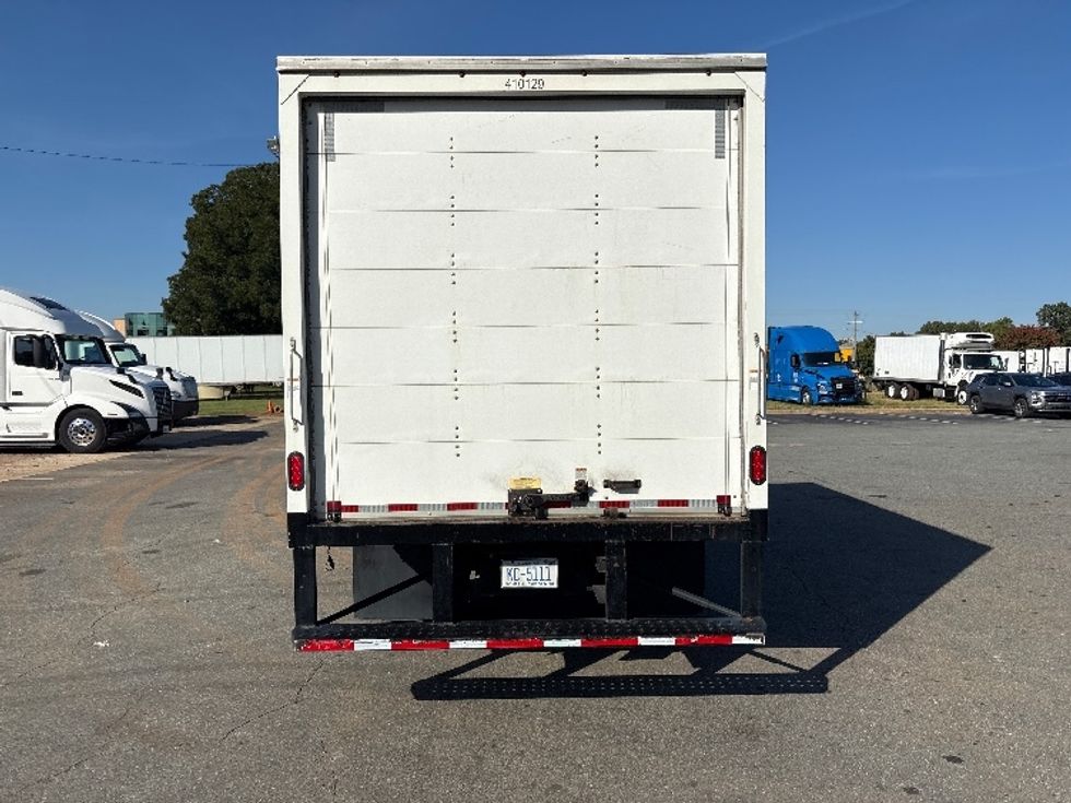 Medium Duty Box Truck-Light and Medium Duty Trucks-Isuzu-2022-NRR-Greensboro-NC-95,379\n\t\tmiles-$ 52,000 - Image 7