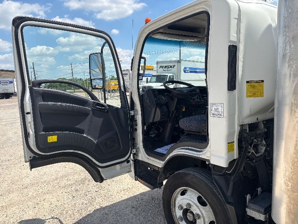 Medium Duty Box Truck-Light and Medium Duty Trucks-Isuzu-2022-NRR-Katy-TX-102,777\n\t\tmiles-$ 52,500 - Image 18