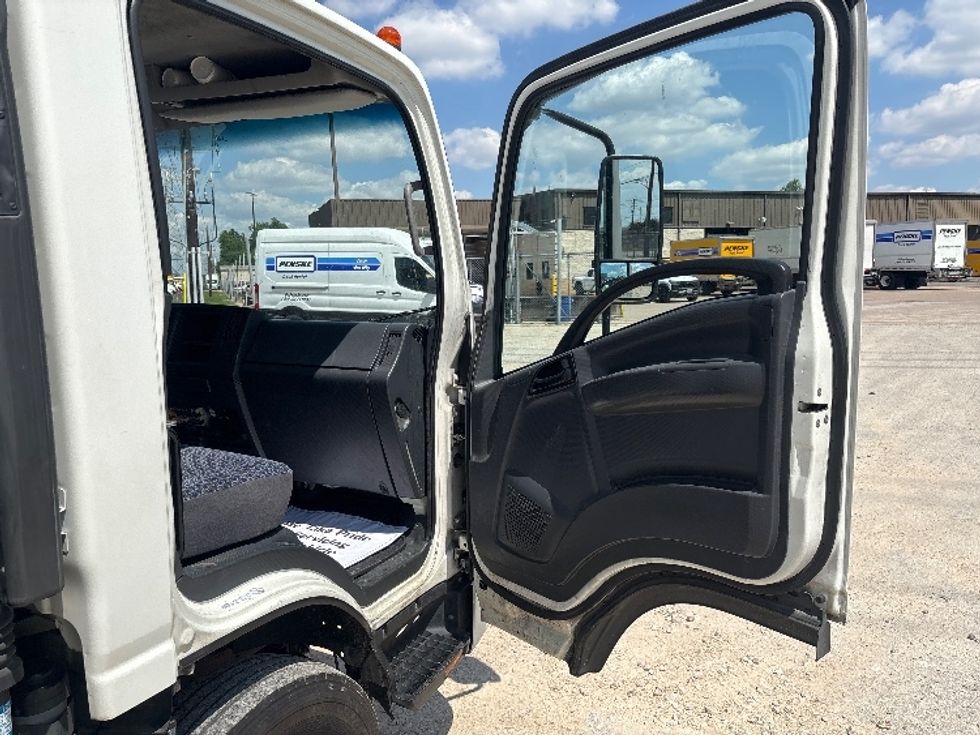 Medium Duty Box Truck-Light and Medium Duty Trucks-Isuzu-2022-NRR-Katy-TX-102,777\n\t\tmiles-$ 52,500 - Image 20