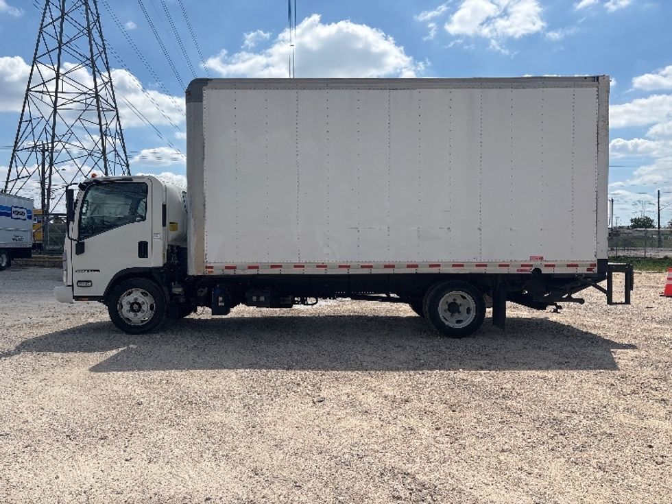 Medium Duty Box Truck-Light and Medium Duty Trucks-Isuzu-2022-NRR-Katy-TX-102,777\n\t\tmiles-$ 52,500 - Image 4
