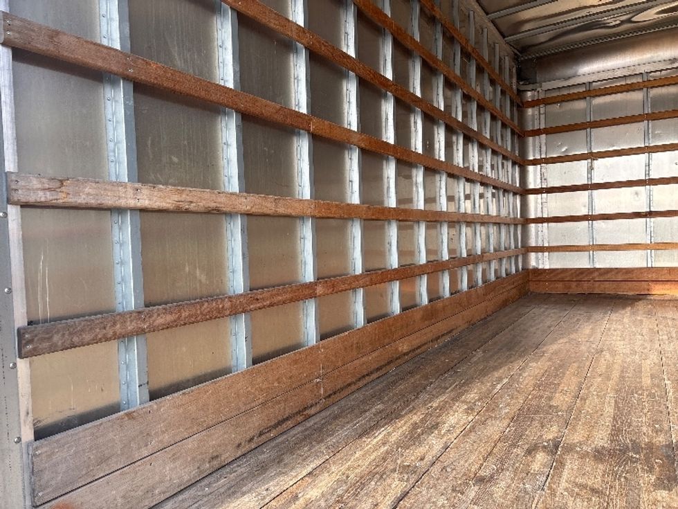 Medium Duty Box Truck-Light and Medium Duty Trucks-Isuzu-2022-NRR-Katy-TX-109,893\n\t\tmiles-$ 53,250 - Image 11