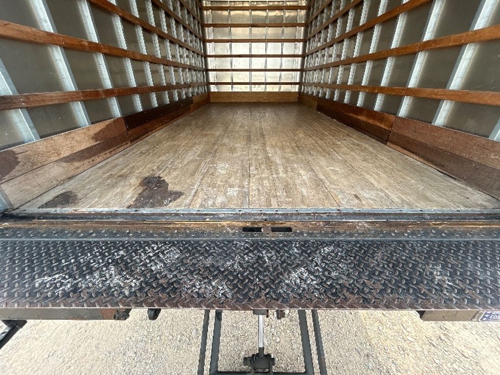 Medium Duty Box Truck-Light and Medium Duty Trucks-Isuzu-2022-NRR-Katy-TX-110,595\n\t\tmiles-$ 51,000 - Image 10