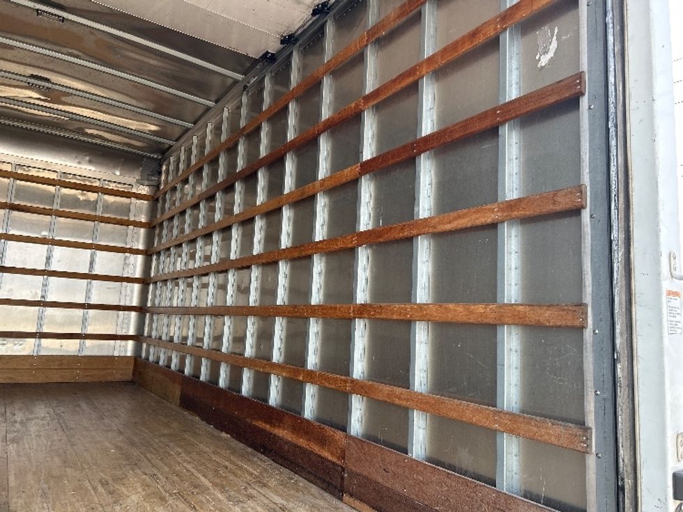 Medium Duty Box Truck-Light and Medium Duty Trucks-Isuzu-2022-NRR-Katy-TX-110,595\n\t\tmiles-$ 51,000 - Image 12