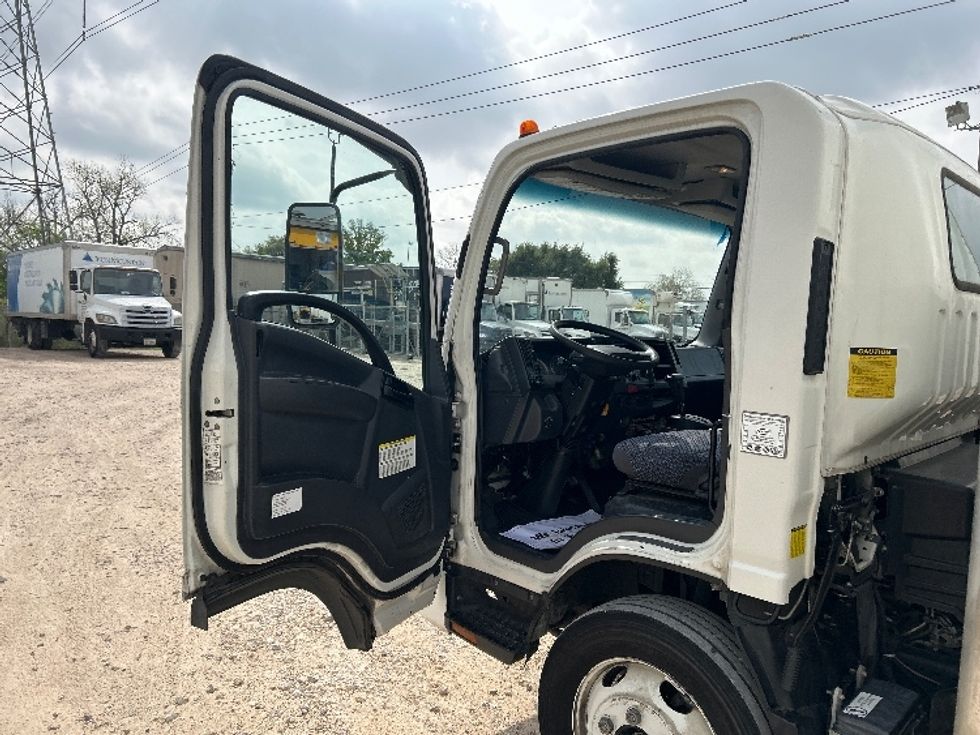 Medium Duty Box Truck-Light and Medium Duty Trucks-Isuzu-2022-NRR-Katy-TX-110,595\n\t\tmiles-$ 51,000 - Image 16