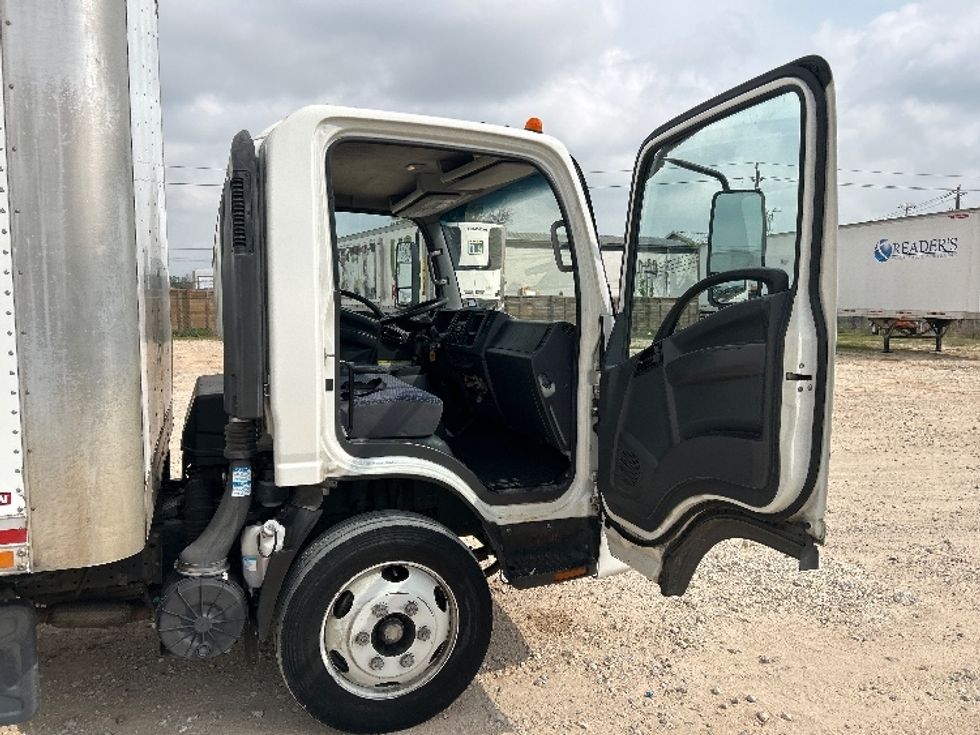 Medium Duty Box Truck-Light and Medium Duty Trucks-Isuzu-2022-NRR-Katy-TX-110,595\n\t\tmiles-$ 51,000 - Image 20
