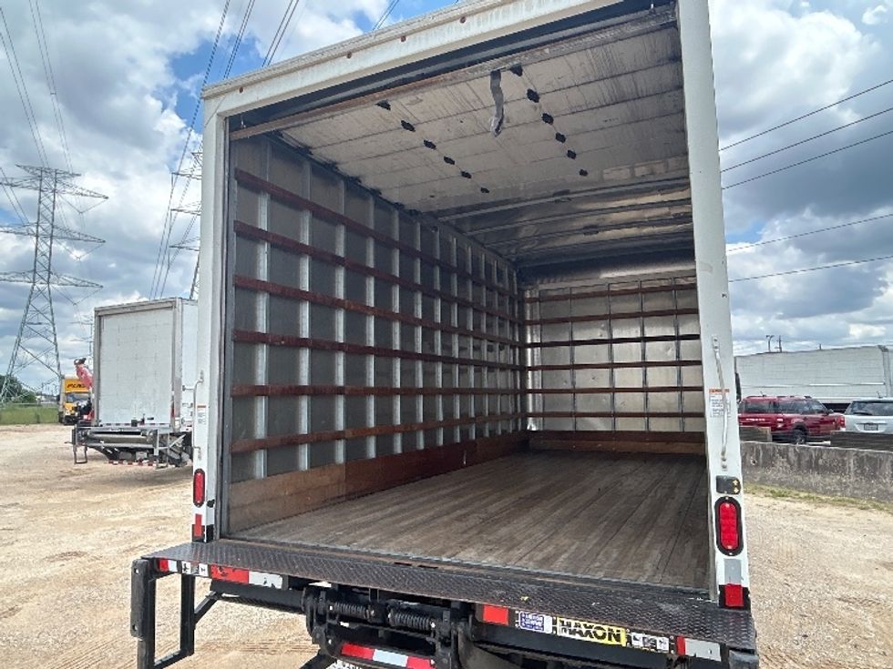 Medium Duty Box Truck-Light and Medium Duty Trucks-Isuzu-2022-NRR-Katy-TX-111,724\n\t\tmiles-$ 49,000 - Image 11