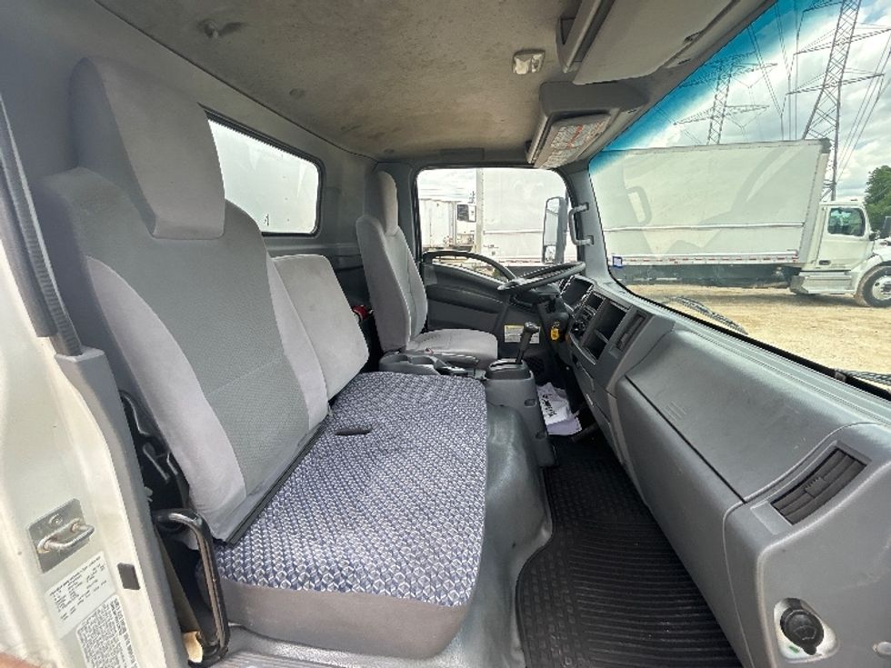 Medium Duty Box Truck-Light and Medium Duty Trucks-Isuzu-2022-NRR-Katy-TX-111,724\n\t\tmiles-$ 49,000 - Image 22