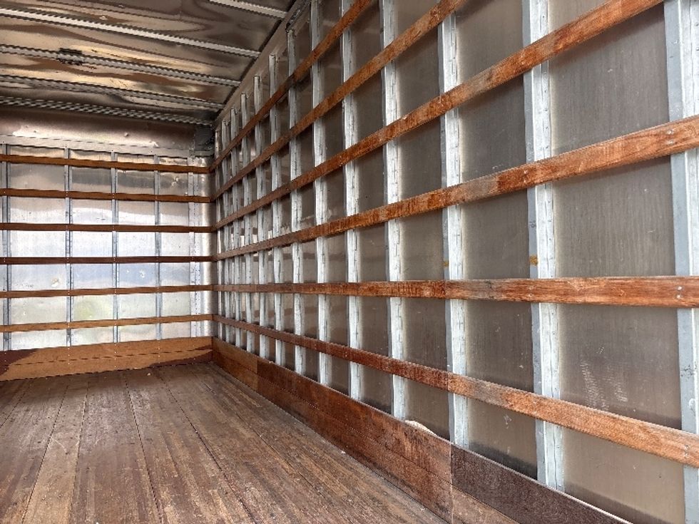 Medium Duty Box Truck-Light and Medium Duty Trucks-Isuzu-2022-NRR-Katy-TX-112,157\n\t\tmiles-$ 50,750 - Image 12