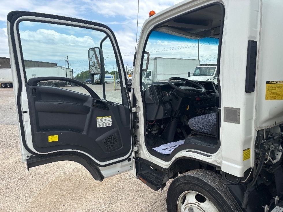 Medium Duty Box Truck-Light and Medium Duty Trucks-Isuzu-2022-NRR-Katy-TX-112,157\n\t\tmiles-$ 50,750 - Image 16