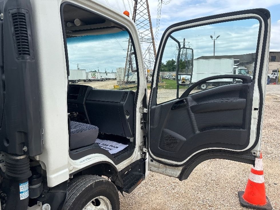 Medium Duty Box Truck-Light and Medium Duty Trucks-Isuzu-2022-NRR-Katy-TX-112,157\n\t\tmiles-$ 50,750 - Image 18