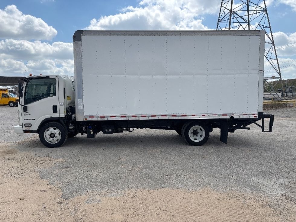 Medium Duty Box Truck-Light and Medium Duty Trucks-Isuzu-2022-NRR-Katy-TX-116,485\n\t\tmiles-$ 50,000 - Image 4