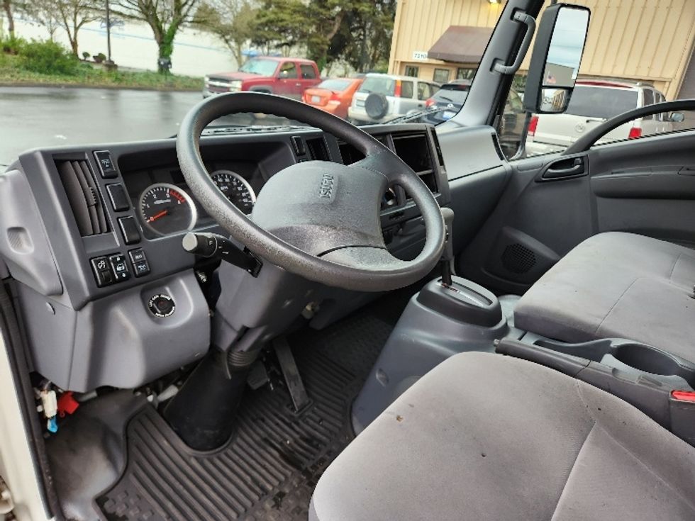 Medium Duty Box Truck-Light and Medium Duty Trucks-Isuzu-2022-NRR-Kent-WA-43,404\n\t\tmiles-$ 60,500 - Image 17