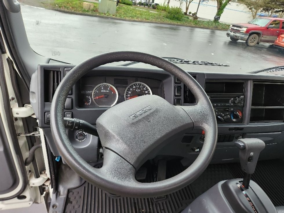 Medium Duty Box Truck-Light and Medium Duty Trucks-Isuzu-2022-NRR-Kent-WA-43,404\n\t\tmiles-$ 60,500 - Image 18