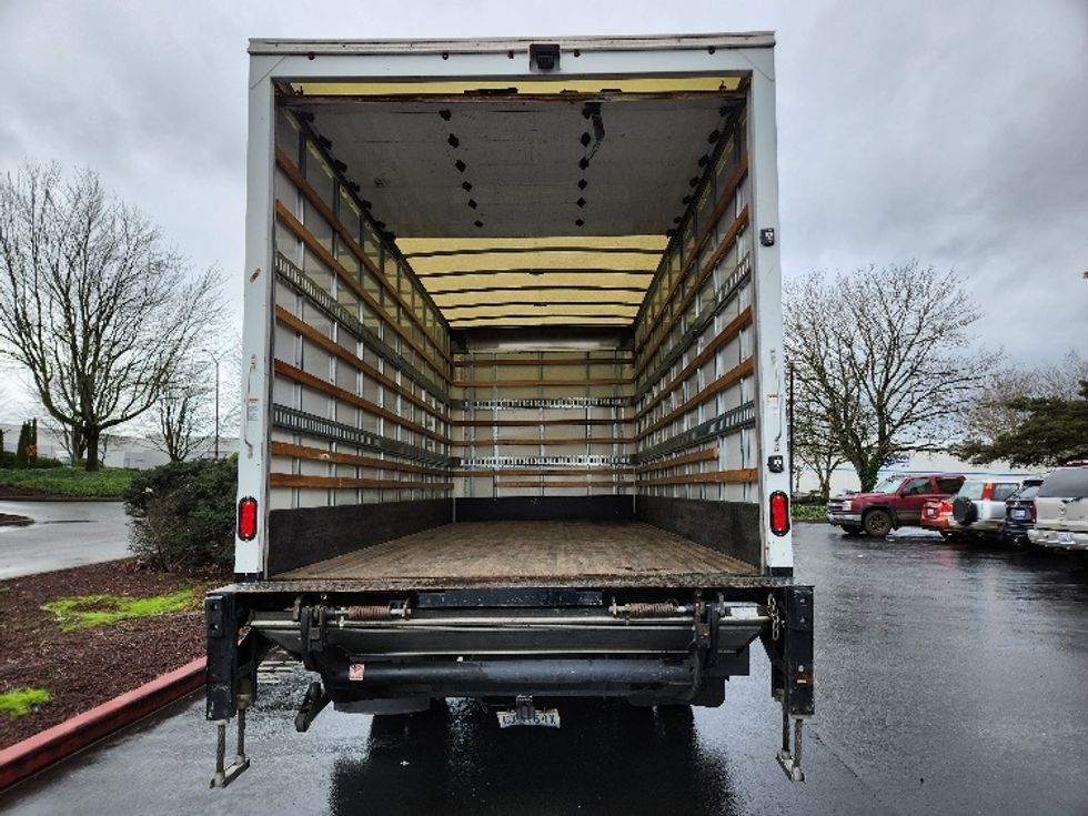 Medium Duty Box Truck-Light and Medium Duty Trucks-Isuzu-2022-NRR-Kent-WA-43,404\n\t\tmiles-$ 60,500 - Image 8