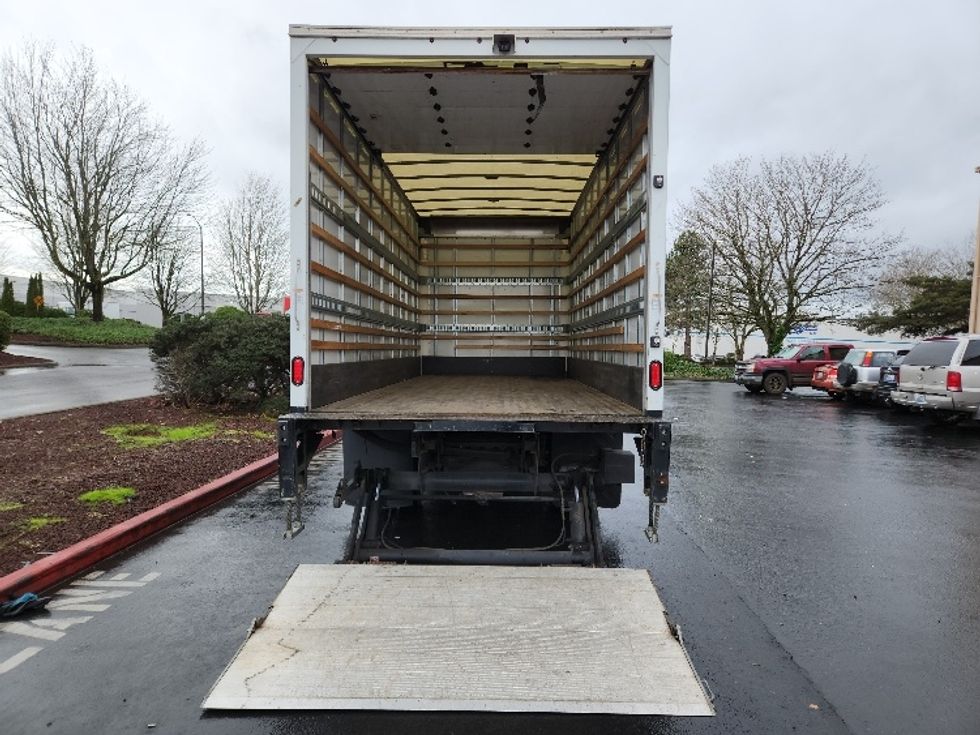 Medium Duty Box Truck-Light and Medium Duty Trucks-Isuzu-2022-NRR-Kent-WA-43,404\n\t\tmiles-$ 60,500 - Image 9