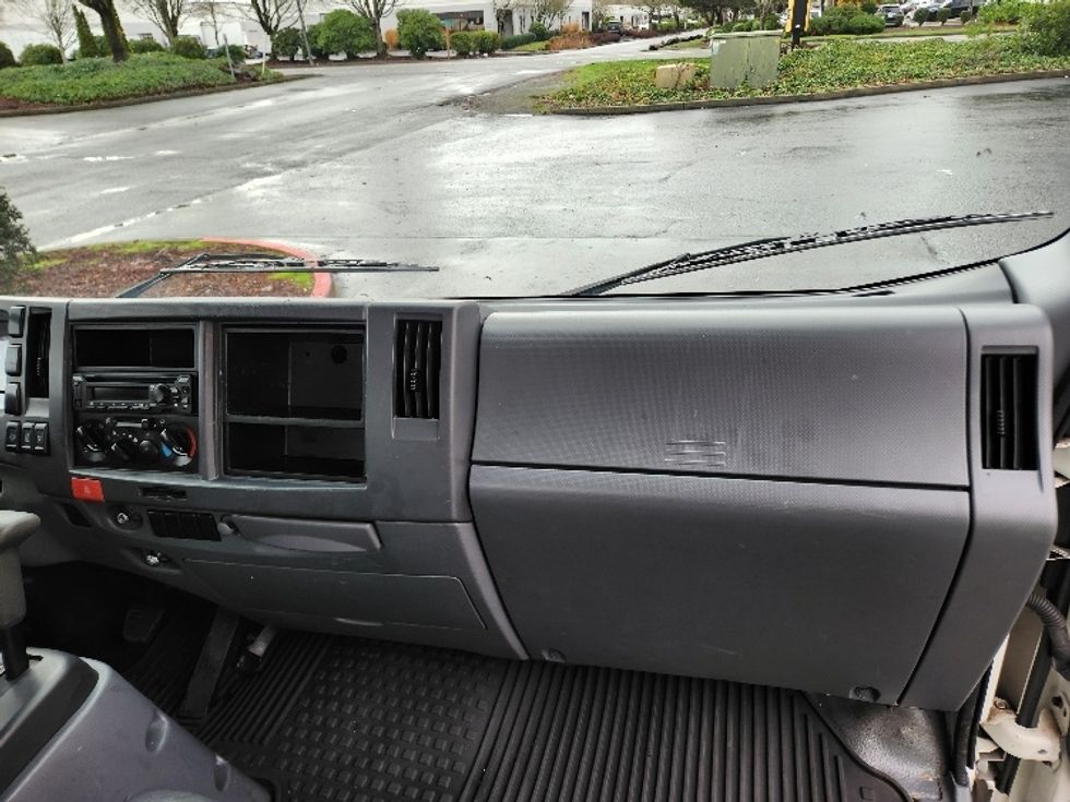 Medium Duty Box Truck-Light and Medium Duty Trucks-Isuzu-2022-NRR-Kent-WA-44,223\n\t\tmiles-$ 59,750 - Image 21