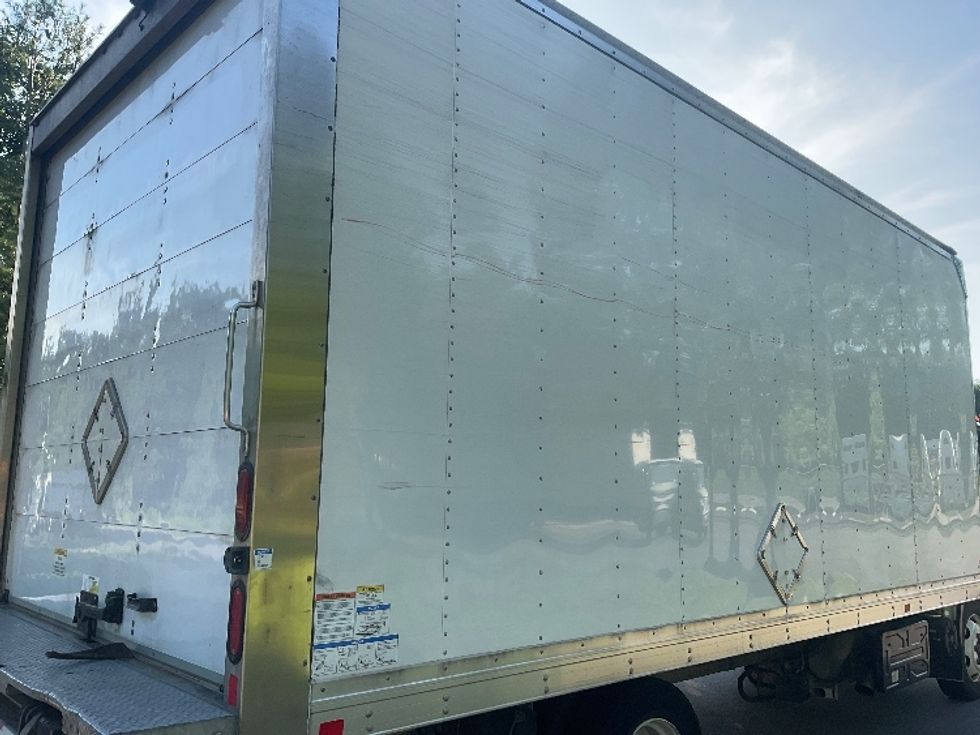 Medium Duty Box Truck-Light and Medium Duty Trucks-Isuzu-2022-NRR-King Of Prussia-PA-151,401\n\t\tmiles-$ 41,250 - Image 28