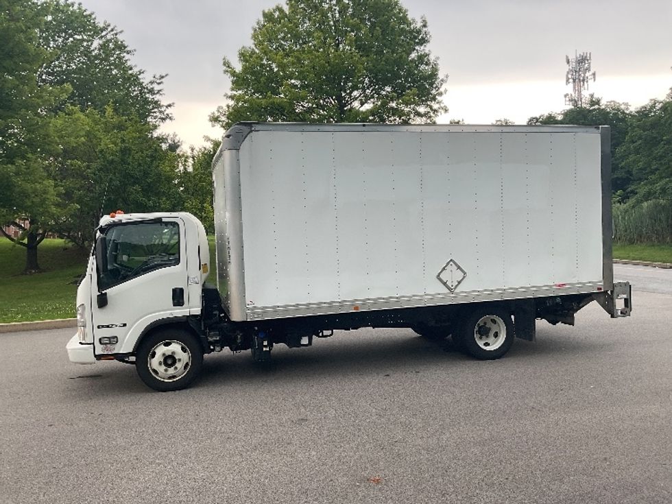 Medium Duty Box Truck-Light and Medium Duty Trucks-Isuzu-2022-NRR-King Of Prussia-PA-151,401\n\t\tmiles-$ 41,250 - Image 4