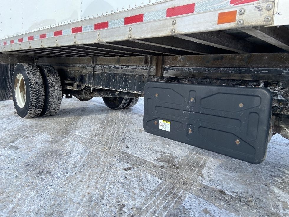 Medium Duty Box Truck-Light and Medium Duty Trucks-Isuzu-2022-NRR-Mississauga-ON-174,000\n\t\tkm-$ 65,500 - Image 14