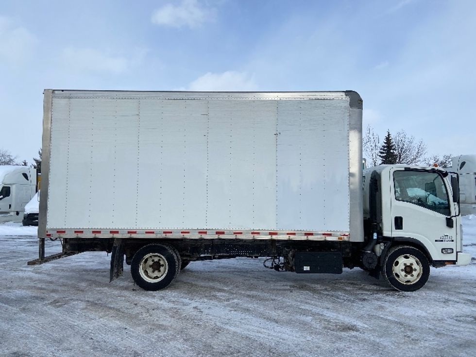 Medium Duty Box Truck-Light and Medium Duty Trucks-Isuzu-2022-NRR-Mississauga-ON-174,000\n\t\tkm-$ 65,500 - Image 15