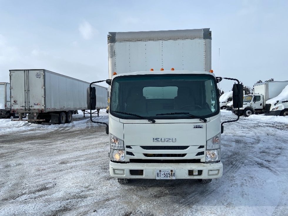 Medium Duty Box Truck-Light and Medium Duty Trucks-Isuzu-2022-NRR-Mississauga-ON-174,000\n\t\tkm-$ 65,500 - Image 2