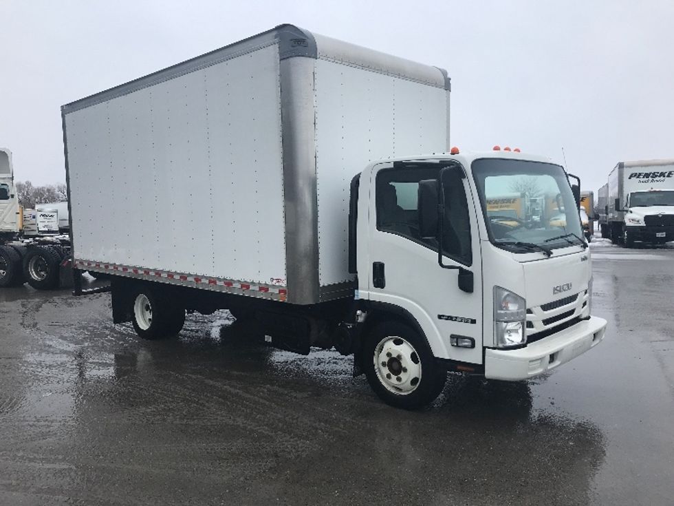 Medium Duty Box Truck-Light and Medium Duty Trucks-Isuzu-2022-NRR-Mississauga-ON-90,381\n\t\tkm-$ 74,750 - Image 1