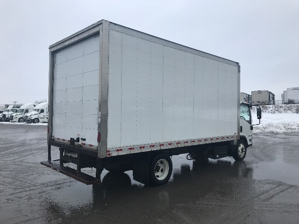 Medium Duty Box Truck-Light and Medium Duty Trucks-Isuzu-2022-NRR-Mississauga-ON-90,381\n\t\tkm-$ 74,750 - Image 13
