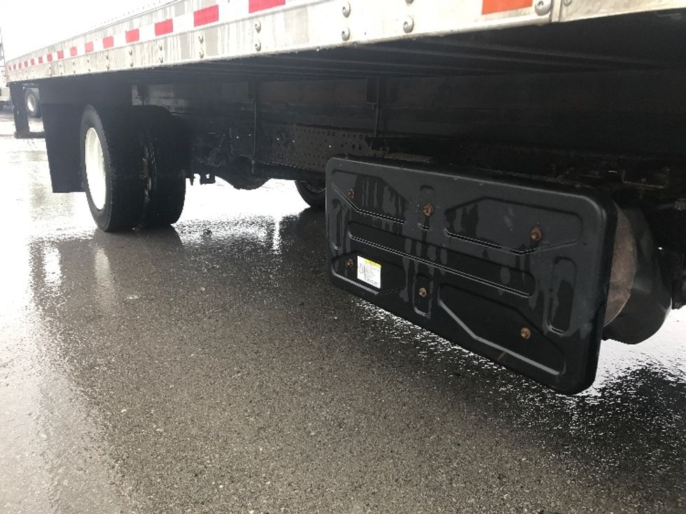 Medium Duty Box Truck-Light and Medium Duty Trucks-Isuzu-2022-NRR-Mississauga-ON-90,381\n\t\tkm-$ 74,750 - Image 14