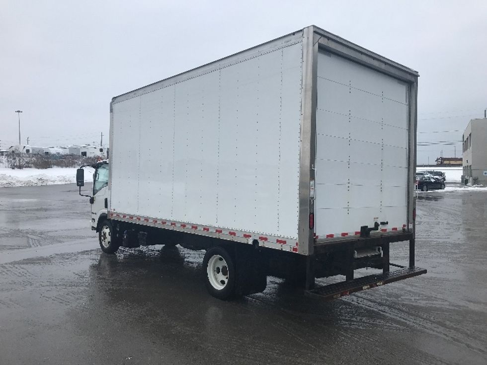 Medium Duty Box Truck-Light and Medium Duty Trucks-Isuzu-2022-NRR-Mississauga-ON-90,381\n\t\tkm-$ 74,750 - Image 6