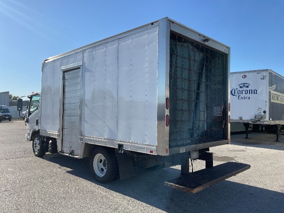 Medium Duty Box Truck-Light and Medium Duty Trucks-Isuzu-2022-NRR-Moberly-MO-101,085\n\t\tmiles-$ 44,250 - Image 6