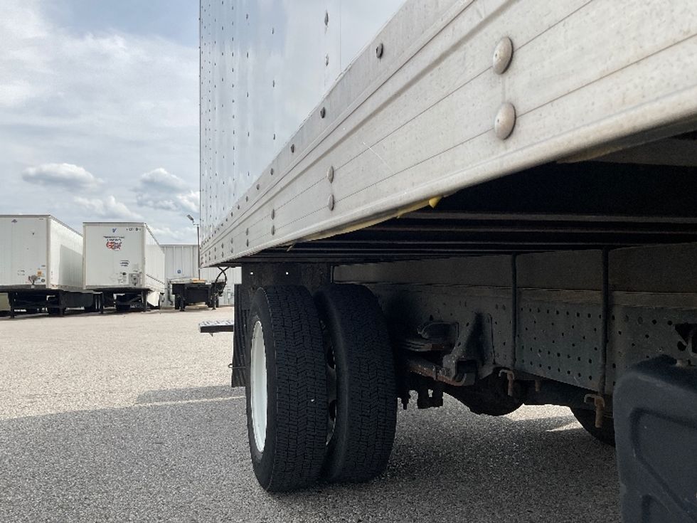 Medium Duty Box Truck-Light and Medium Duty Trucks-Isuzu-2022-NRR-Moberly-MO-125,983\n\t\tmiles-$ 40,500 - Image 12