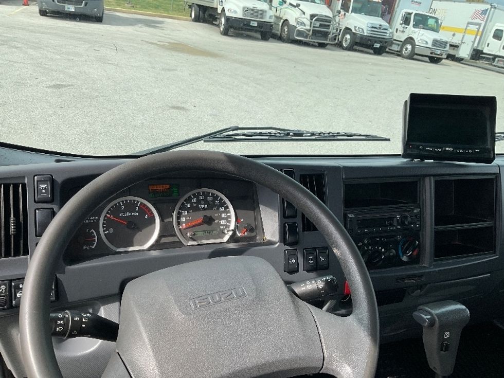 Medium Duty Box Truck-Light and Medium Duty Trucks-Isuzu-2022-NRR-Moberly-MO-125,983\n\t\tmiles-$ 40,500 - Image 16