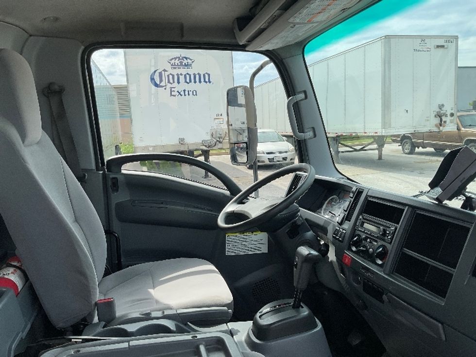 Medium Duty Box Truck-Light and Medium Duty Trucks-Isuzu-2022-NRR-Moberly-MO-125,983\n\t\tmiles-$ 40,500 - Image 20