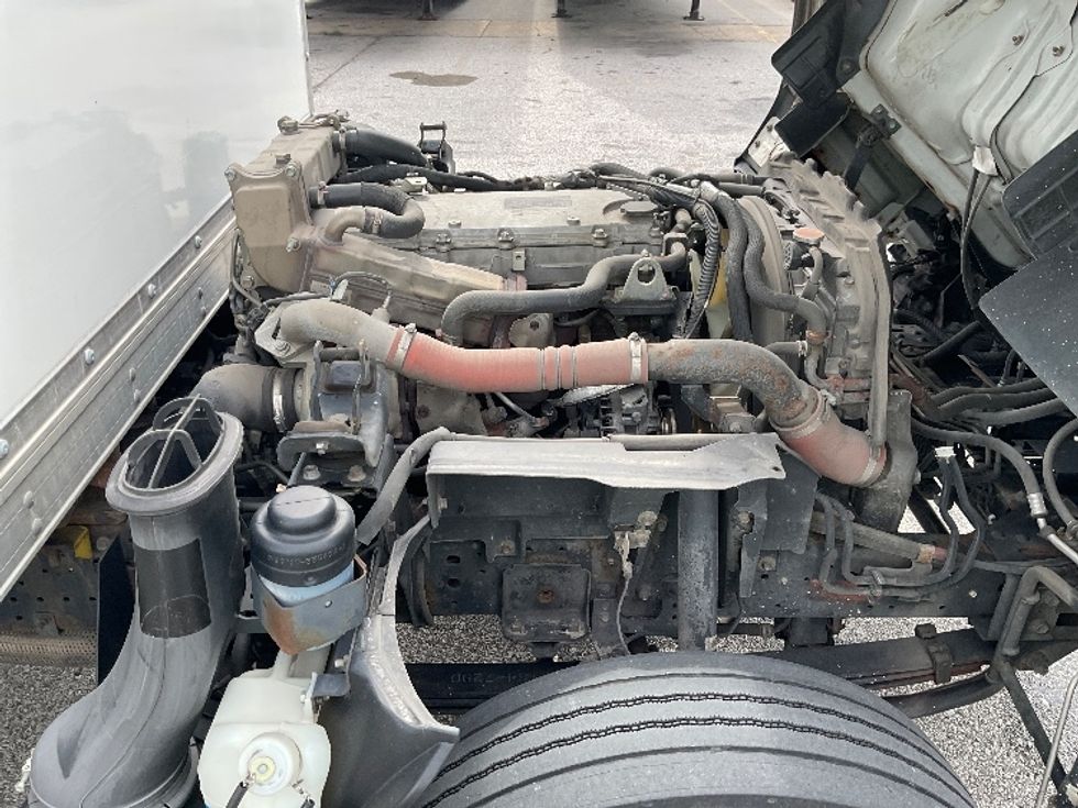 Medium Duty Box Truck-Light and Medium Duty Trucks-Isuzu-2022-NRR-Moberly-MO-125,983\n\t\tmiles-$ 40,500 - Image 21