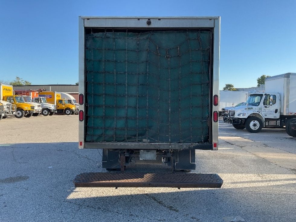 Medium Duty Box Truck-Light and Medium Duty Trucks-Isuzu-2022-NRR-Moberly-MO-141,147\n\t\tmiles-$ 36,500 - Image 7