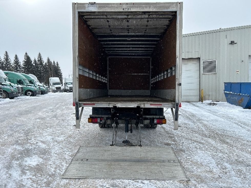Medium Duty Box Truck-Light and Medium Duty Trucks-Isuzu-2022-NRR-Moncton-NB-188,266\n\t\tkm-$ 65,750 - Image 9