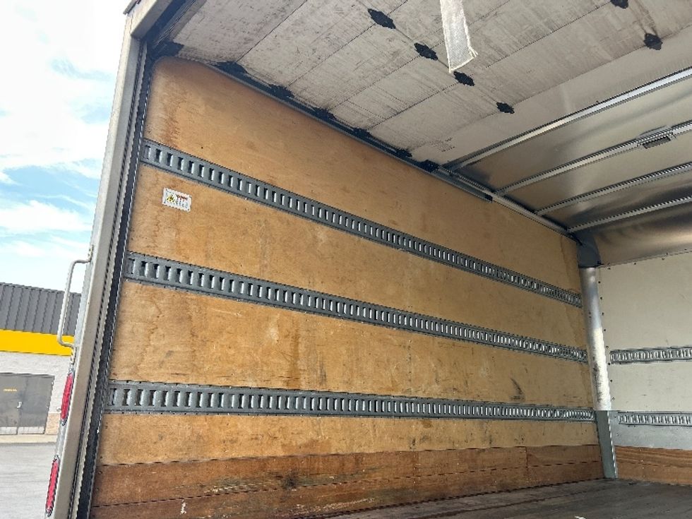 Medium Duty Box Truck-Light and Medium Duty Trucks-Isuzu-2022-NRR-Montgomery-NY-113,386\n\t\tmiles-$ 45,500 - Image 10