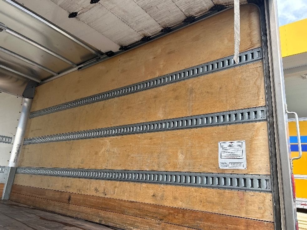 Medium Duty Box Truck-Light and Medium Duty Trucks-Isuzu-2022-NRR-Montgomery-NY-113,386\n\t\tmiles-$ 45,500 - Image 11