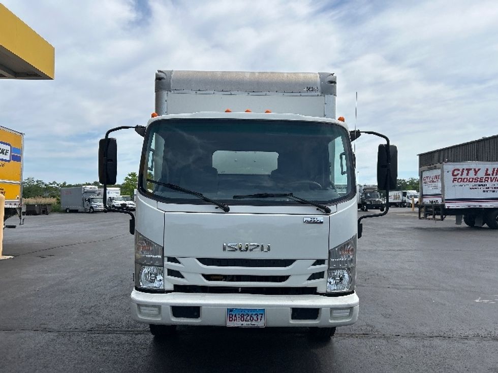 Medium Duty Box Truck-Light and Medium Duty Trucks-Isuzu-2022-NRR-Montgomery-NY-113,386\n\t\tmiles-$ 45,500 - Image 2