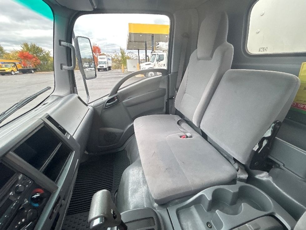 Medium Duty Box Truck-Light and Medium Duty Trucks-Isuzu-2022-NRR-Montgomery-NY-129,705\n\t\tmiles-$ 40,250 - Image 18