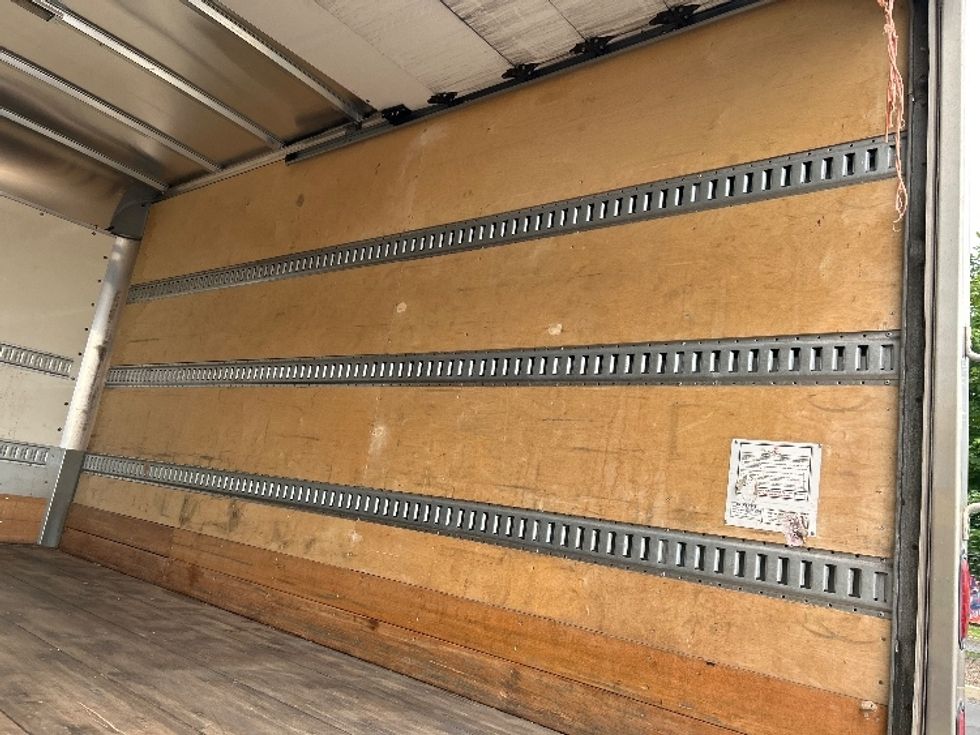 Medium Duty Box Truck-Light and Medium Duty Trucks-Isuzu-2022-NRR-Montgomery-NY-92,777\n\t\tmiles-$ 48,000 - Image 12