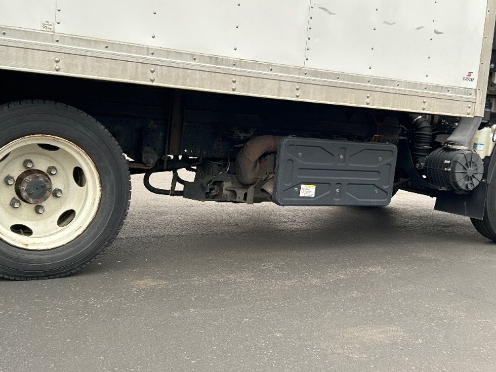 Medium Duty Box Truck-Light and Medium Duty Trucks-Isuzu-2022-NRR-Montgomery-NY-92,777\n\t\tmiles-$ 48,000 - Image 14