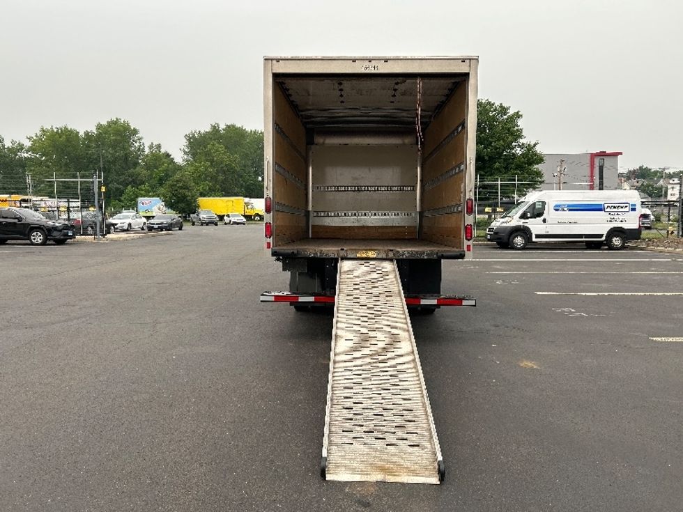 Medium Duty Box Truck-Light and Medium Duty Trucks-Isuzu-2022-NRR-Montgomery-NY-92,777\n\t\tmiles-$ 48,000 - Image 9