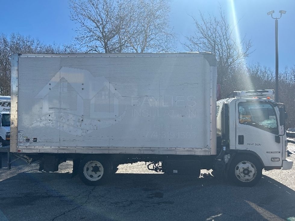 Medium Duty Box Truck-Light and Medium Duty Trucks-Isuzu-2022-NRR-New Bedford-MA-82,844\n\t\tmiles-$ 48,750 - Image 15