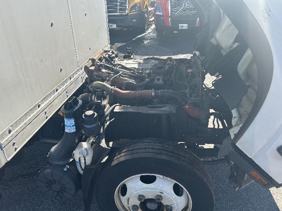 Medium Duty Box Truck-Light and Medium Duty Trucks-Isuzu-2022-NRR-New Bedford-MA-82,844\n\t\tmiles-$ 48,750 - Image 23