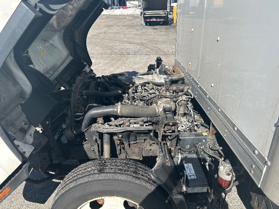 Medium Duty Box Truck-Light and Medium Duty Trucks-Isuzu-2022-NRR-New Bedford-MA-82,844\n\t\tmiles-$ 48,750 - Image 24