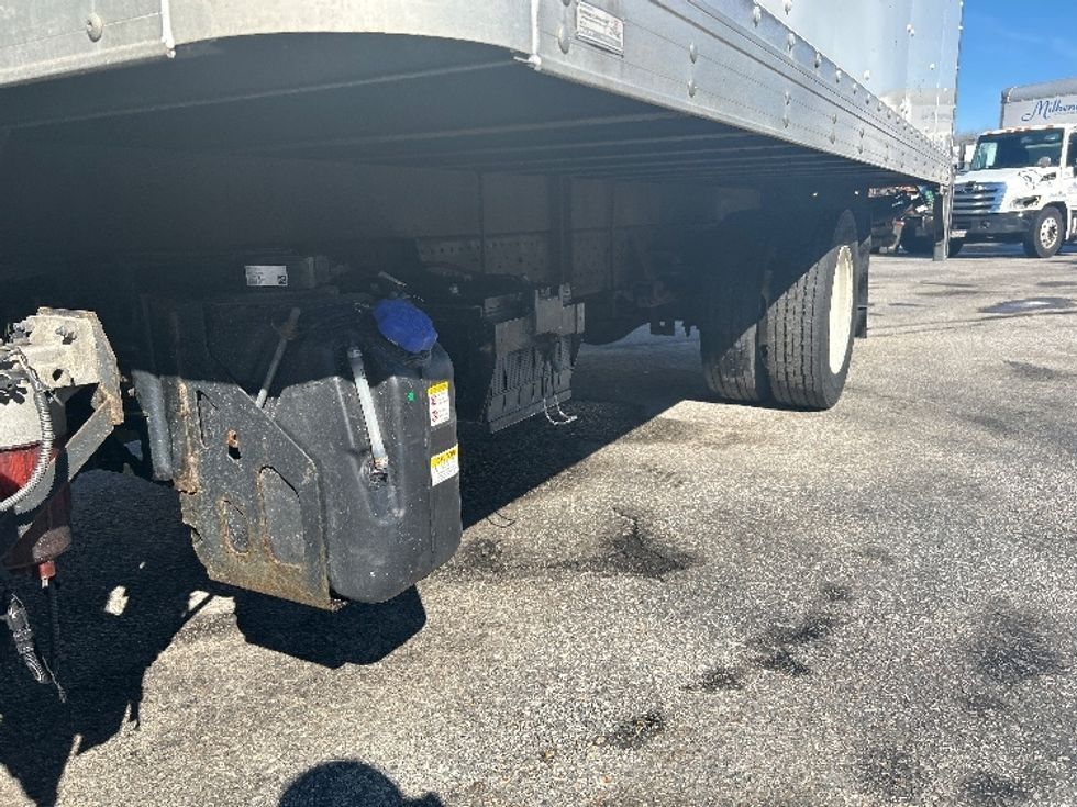 Medium Duty Box Truck-Light and Medium Duty Trucks-Isuzu-2022-NRR-New Bedford-MA-82,844\n\t\tmiles-$ 48,750 - Image 5