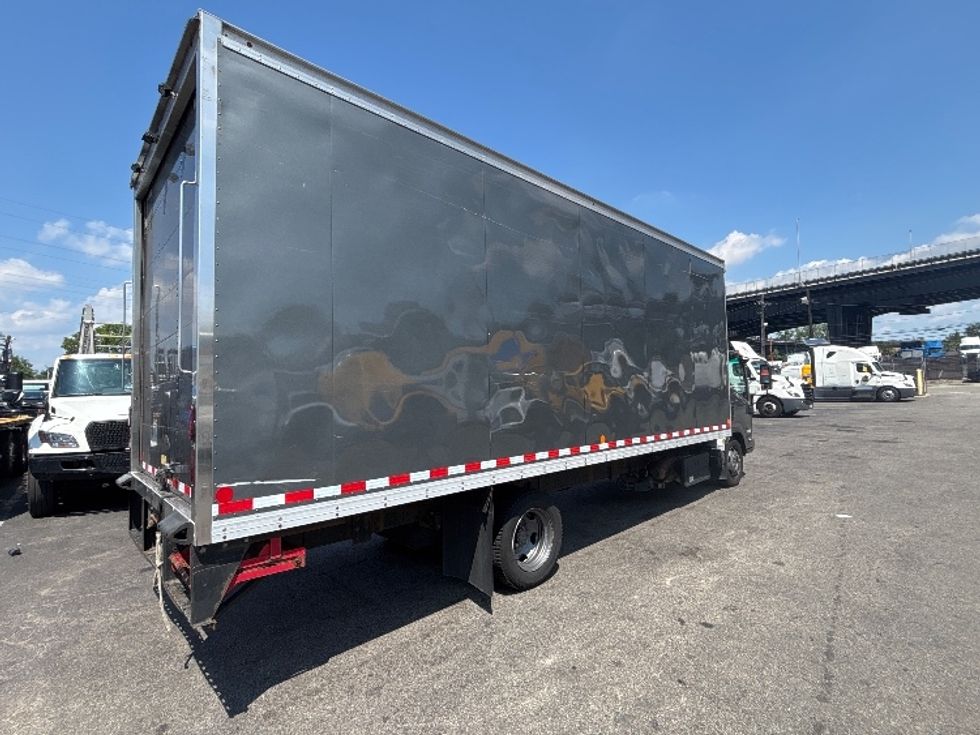 Medium Duty Box Truck-Light and Medium Duty Trucks-Isuzu-2022-NRR-North Bergen-NJ-84,751\n\t\tmiles-$ 52,250 - Image 13