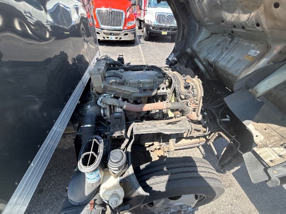 Medium Duty Box Truck-Light and Medium Duty Trucks-Isuzu-2022-NRR-North Bergen-NJ-84,751\n\t\tmiles-$ 52,250 - Image 23